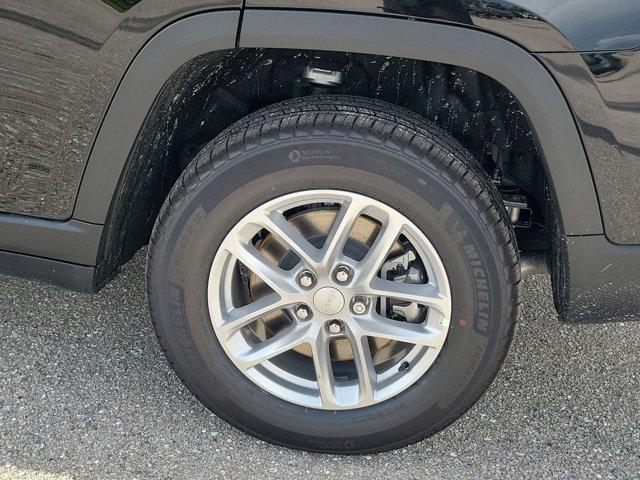 new 2025 Jeep Grand Cherokee L car, priced at $39,916