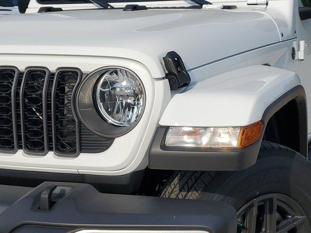 new 2024 Jeep Gladiator car, priced at $43,914