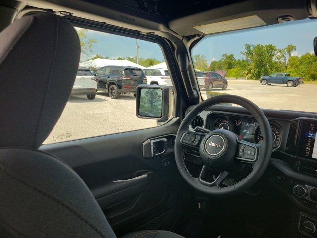 new 2025 Jeep Gladiator car