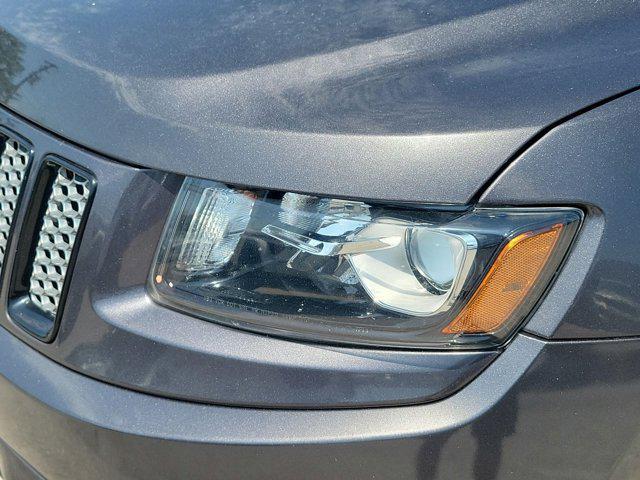 used 2015 Jeep Grand Cherokee car, priced at $13,141