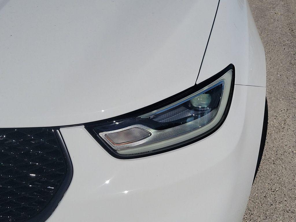 new 2026 Chrysler Pacifica car, priced at $48,783