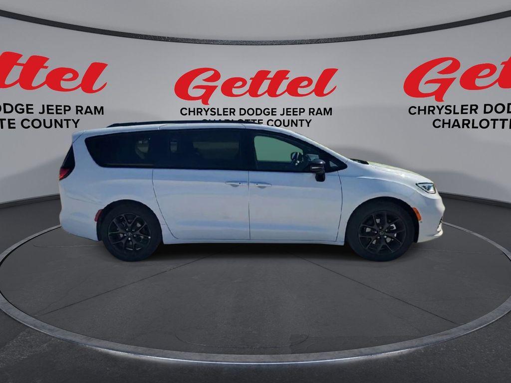 new 2026 Chrysler Pacifica car, priced at $48,783