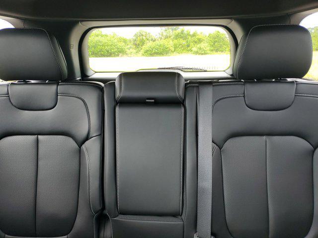new 2025 Jeep Grand Cherokee car, priced at $50,185