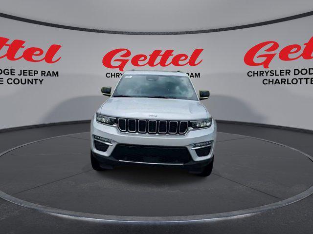 new 2025 Jeep Grand Cherokee car, priced at $50,185