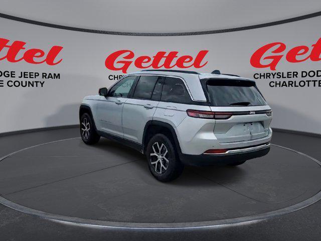 new 2025 Jeep Grand Cherokee car, priced at $50,185