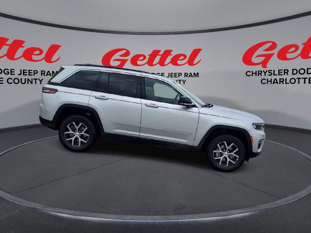 new 2025 Jeep Grand Cherokee car, priced at $50,185