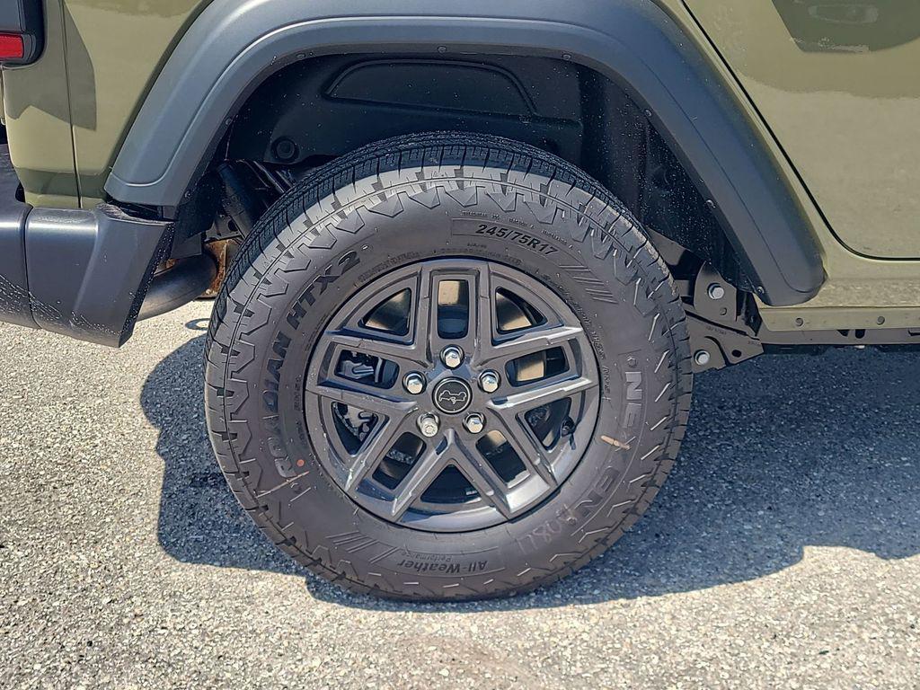 new 2025 Jeep Wrangler car, priced at $44,101