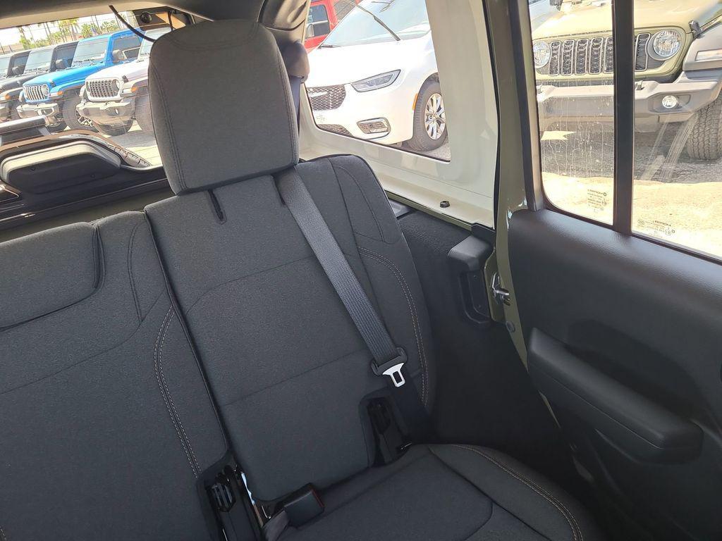 new 2025 Jeep Wrangler car, priced at $44,101