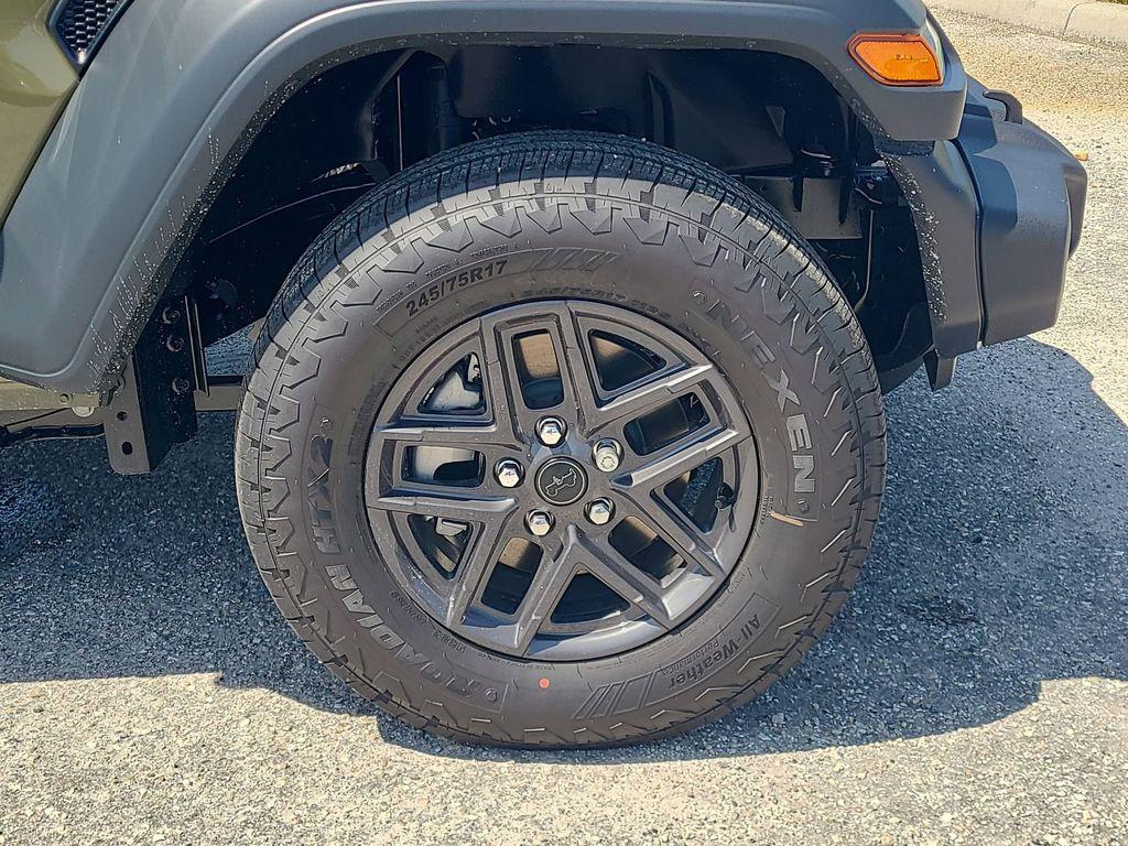 new 2025 Jeep Wrangler car, priced at $44,101