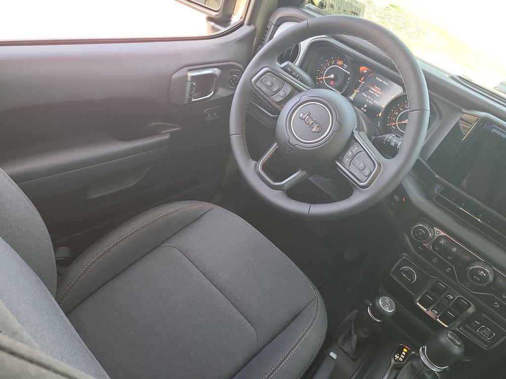 new 2025 Jeep Wrangler car, priced at $44,101