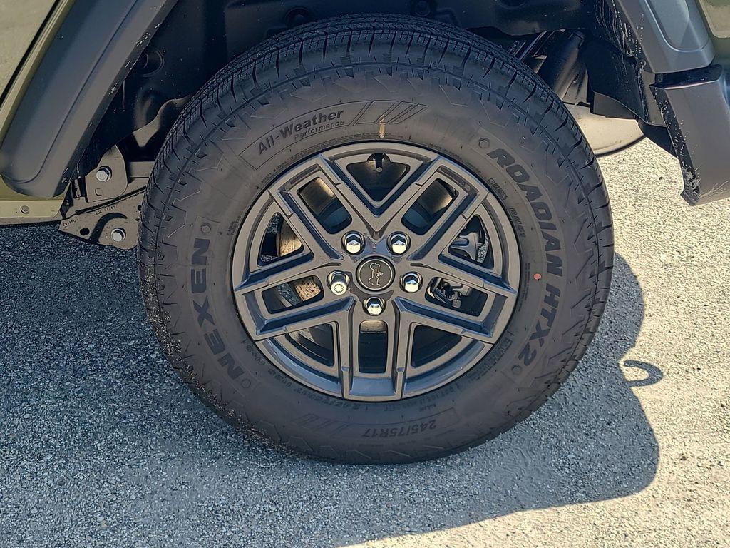 new 2025 Jeep Wrangler car, priced at $44,101