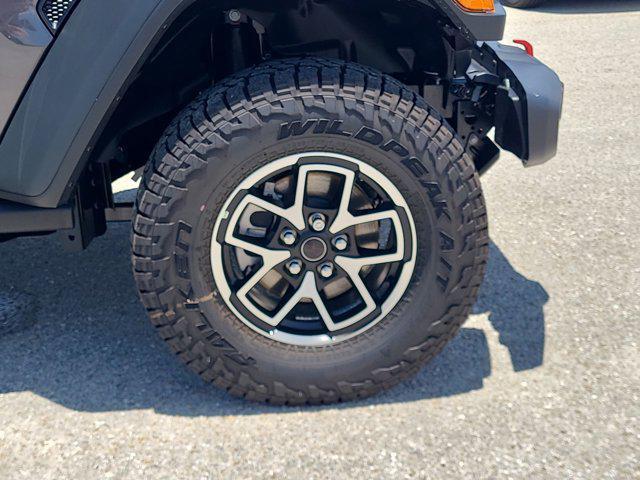 new 2025 Jeep Gladiator car