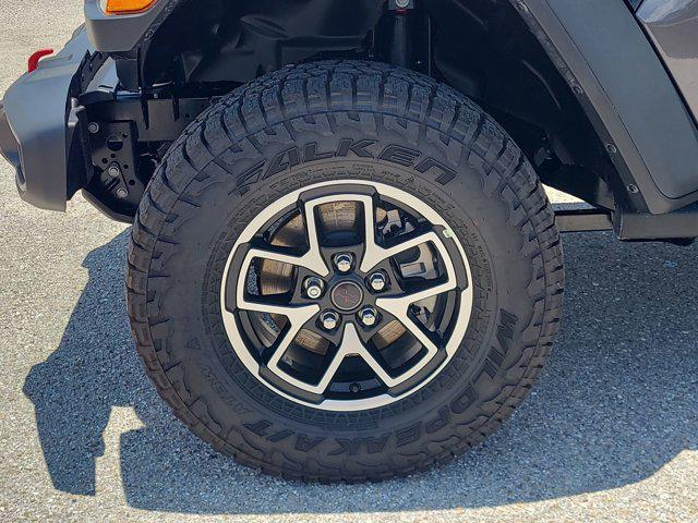 new 2025 Jeep Gladiator car
