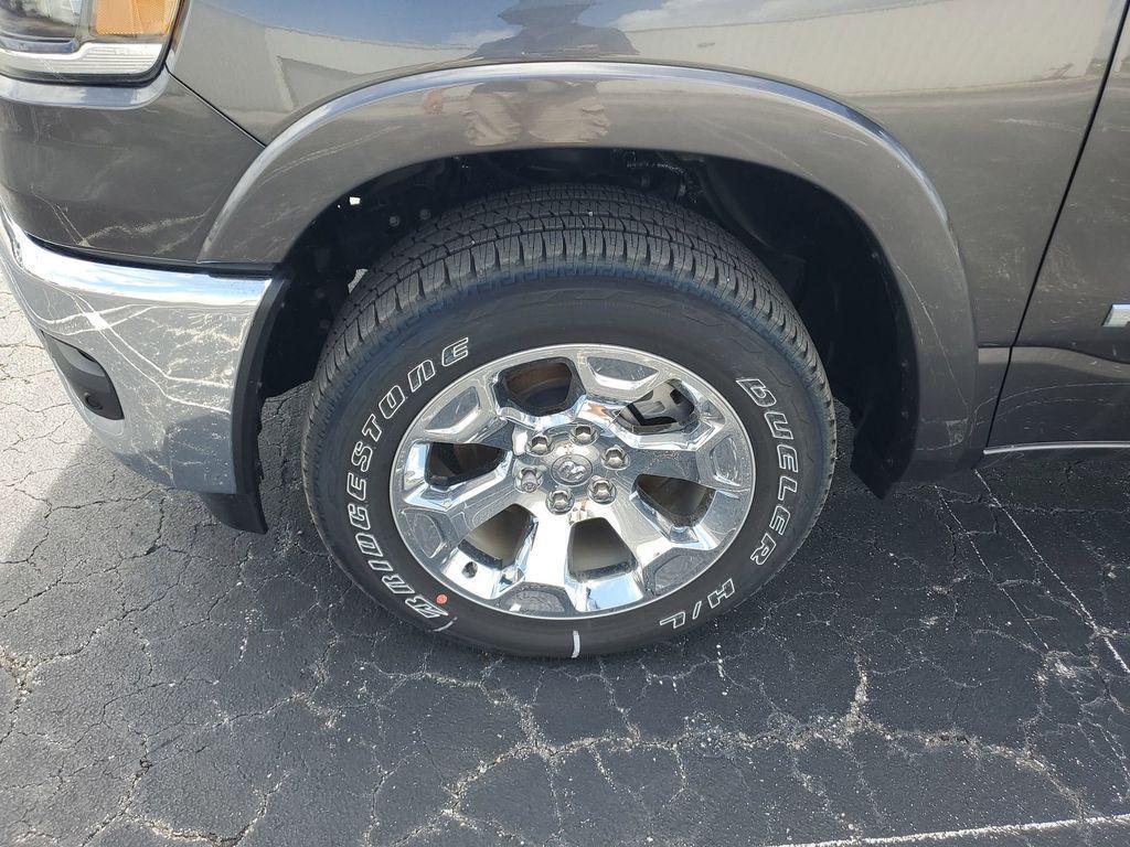 new 2025 Ram 1500 car, priced at $44,754