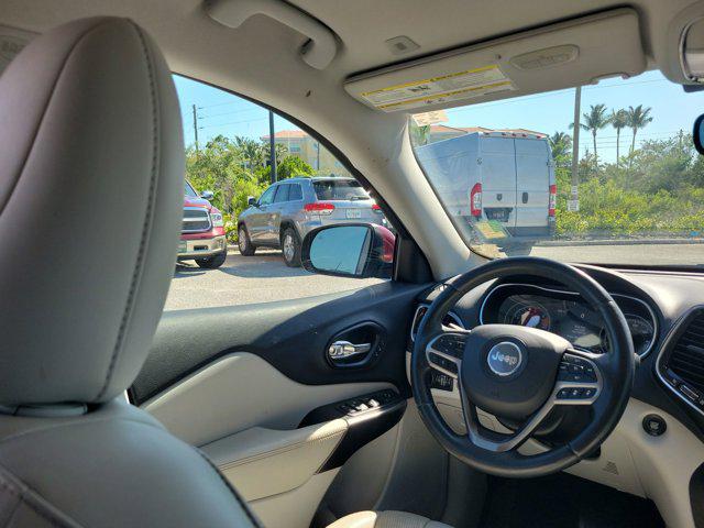 used 2019 Jeep Cherokee car, priced at $16,327