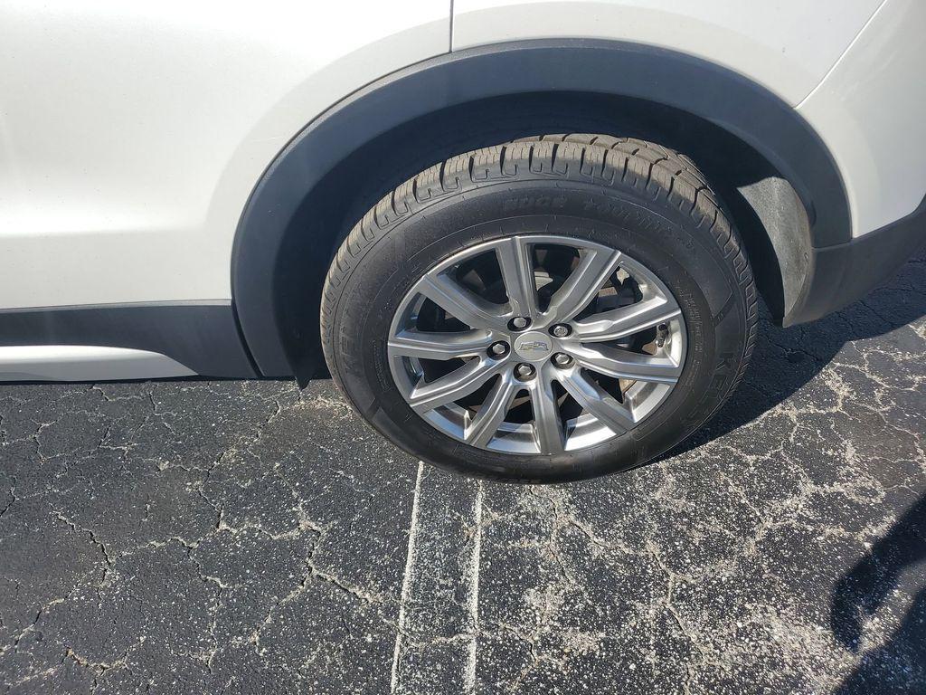 used 2019 Cadillac XT4 car, priced at $16,900