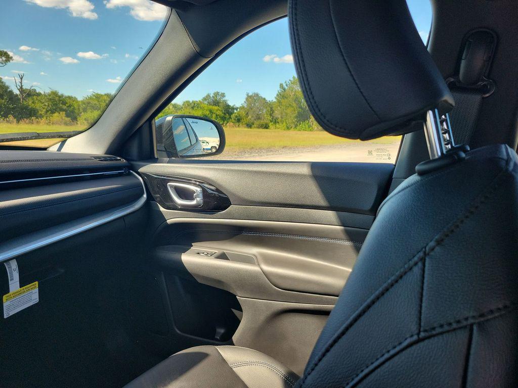 new 2026 Jeep Compass car, priced at $32,910