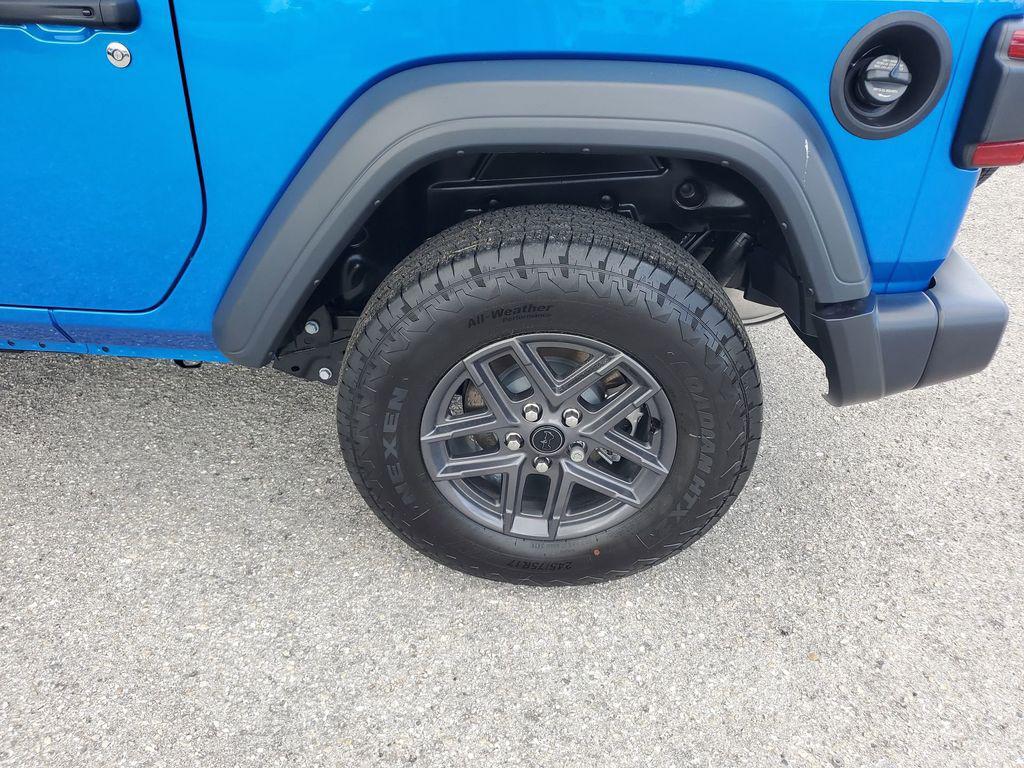 new 2025 Jeep Wrangler car, priced at $39,269