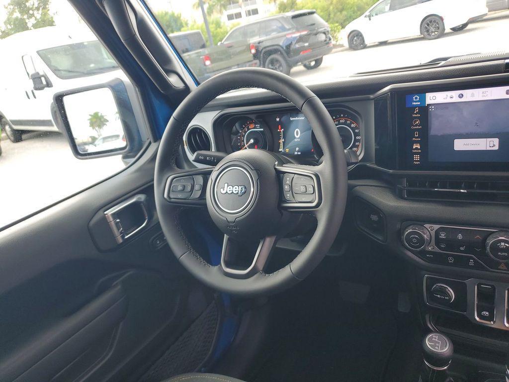 new 2025 Jeep Wrangler car, priced at $39,269