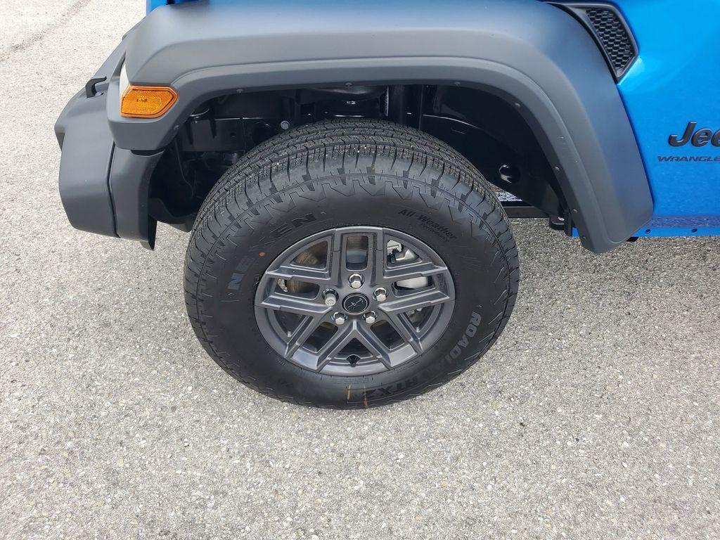 new 2025 Jeep Wrangler car, priced at $39,269