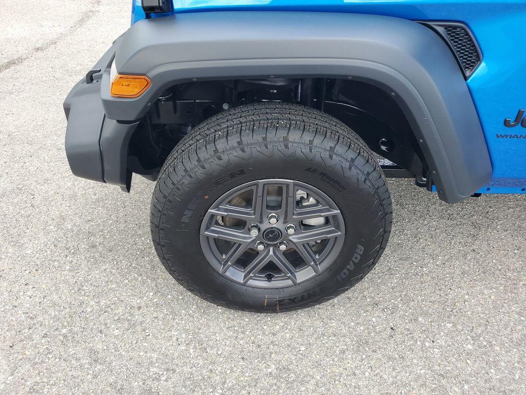 new 2025 Jeep Wrangler car, priced at $39,269