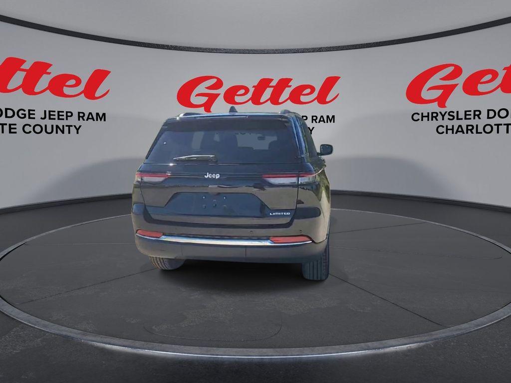 new 2025 Jeep Grand Cherokee car, priced at $40,745