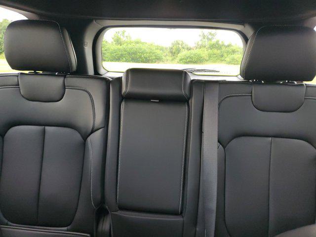 new 2025 Jeep Grand Cherokee car, priced at $50,185
