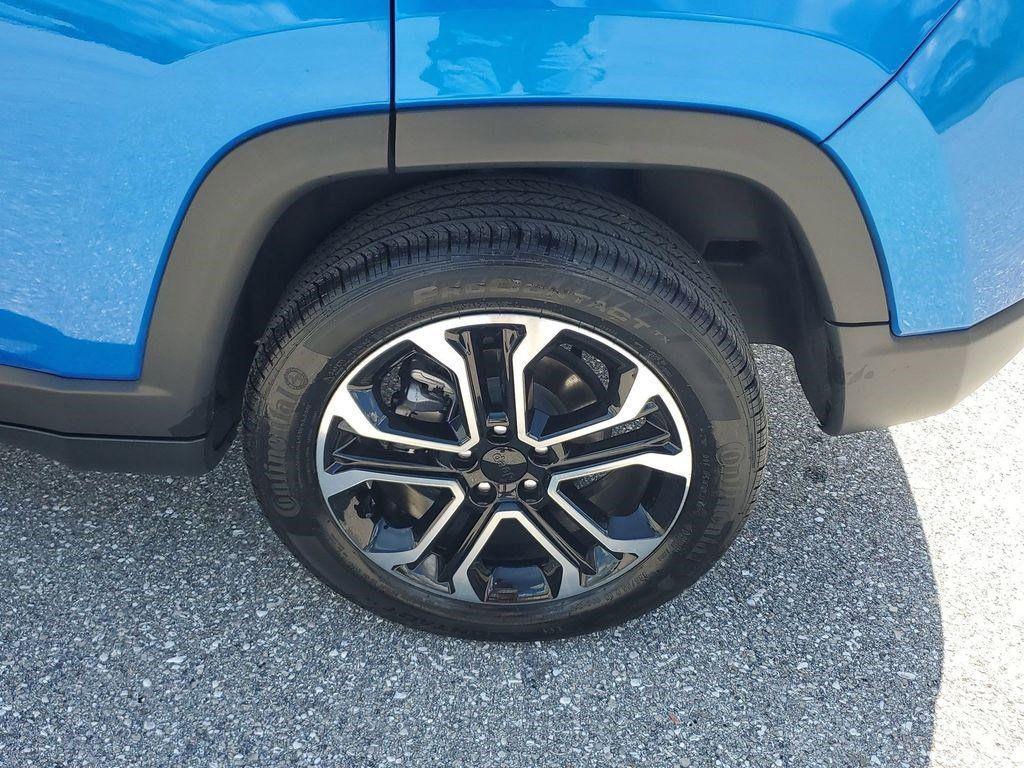 used 2024 Jeep Compass car, priced at $21,533