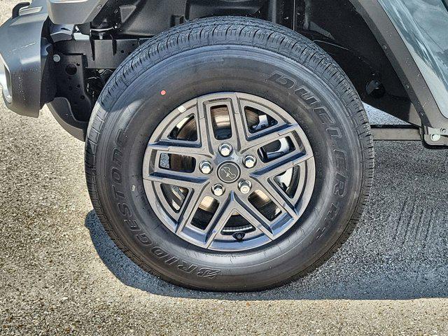 new 2025 Jeep Gladiator car, priced at $47,096