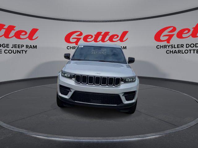 new 2025 Jeep Grand Cherokee car, priced at $41,220