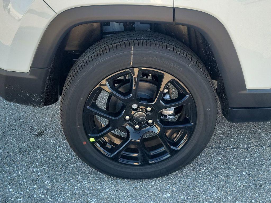 new 2026 Jeep Compass car, priced at $32,210