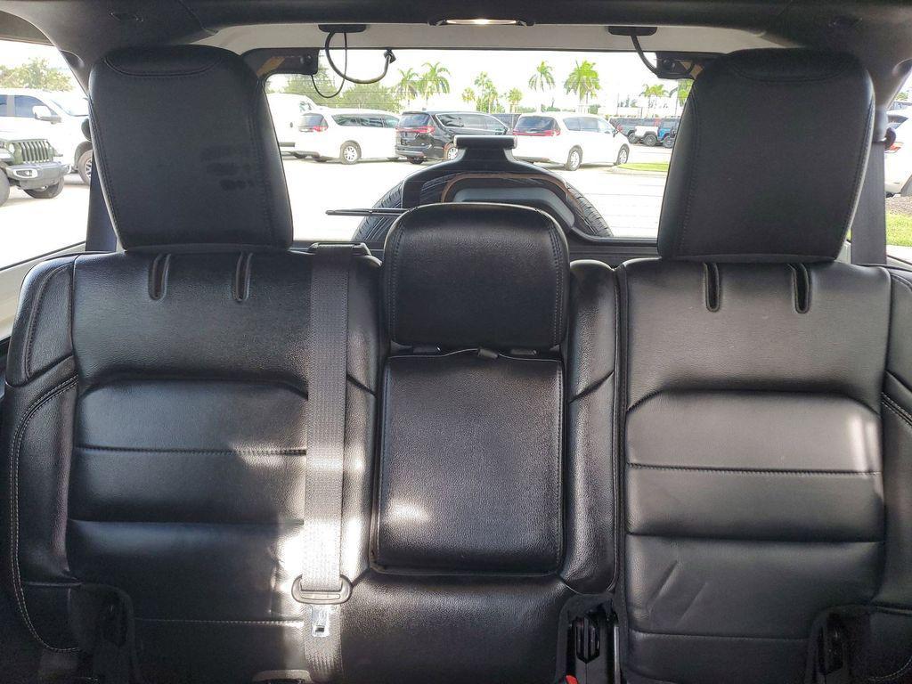 used 2019 Jeep Wrangler Unlimited car, priced at $26,132