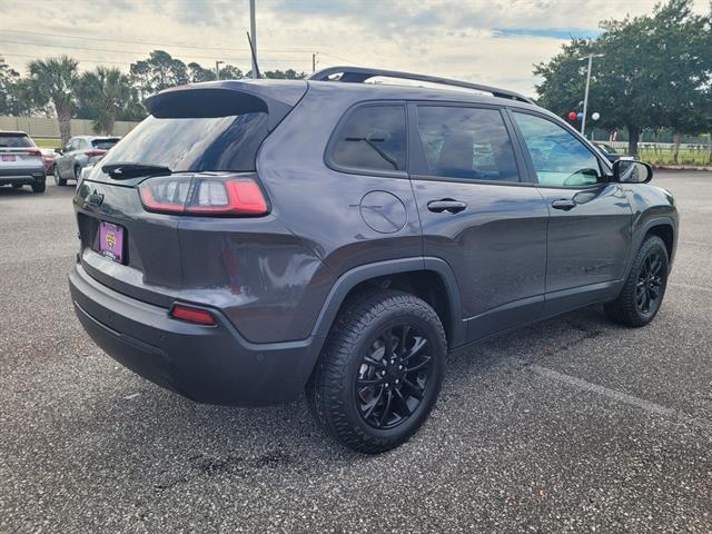 used 2023 Jeep Cherokee car, priced at $25,300