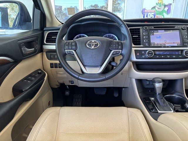 used 2019 Toyota Highlander car, priced at $27,950