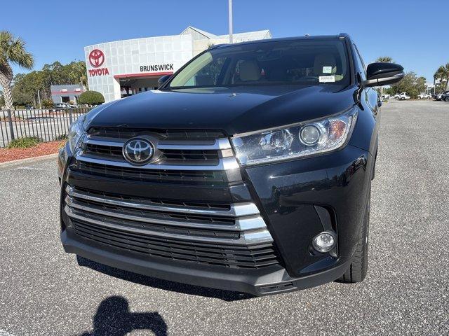 used 2019 Toyota Highlander car, priced at $27,950