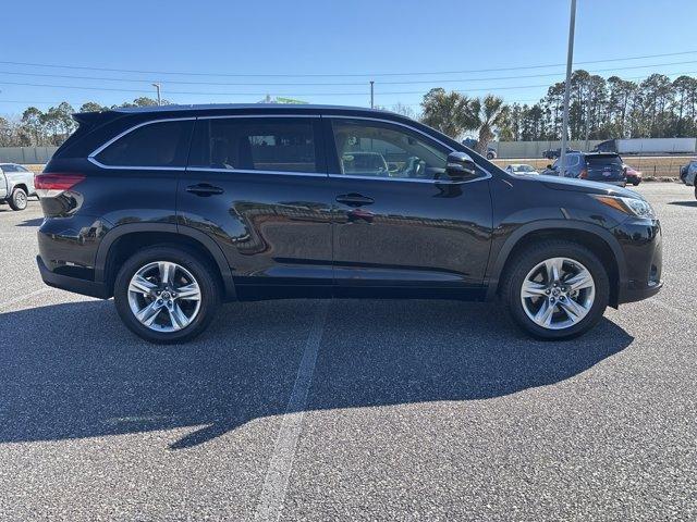 used 2019 Toyota Highlander car, priced at $27,950