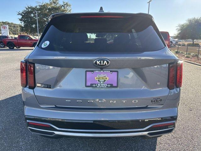 used 2021 Kia Sorento car, priced at $27,900