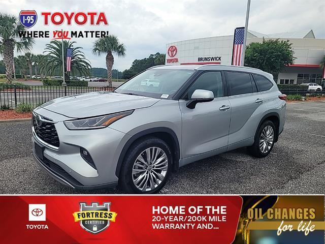 used 2022 Toyota Highlander car, priced at $42,000