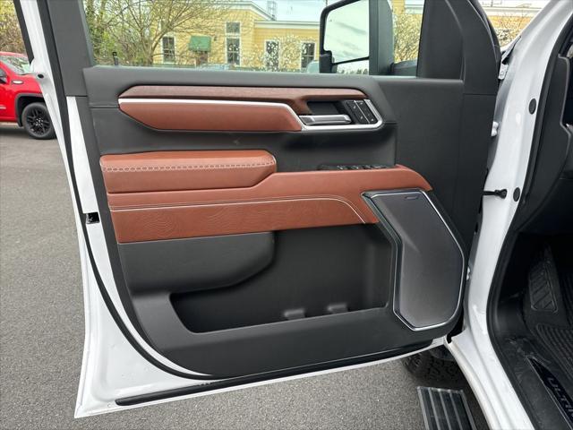 new 2025 GMC Sierra 2500 car, priced at $92,000