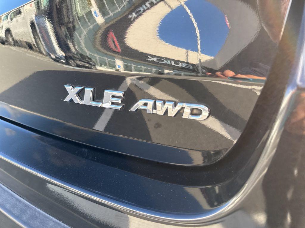 used 2017 Toyota Highlander car, priced at $21,950