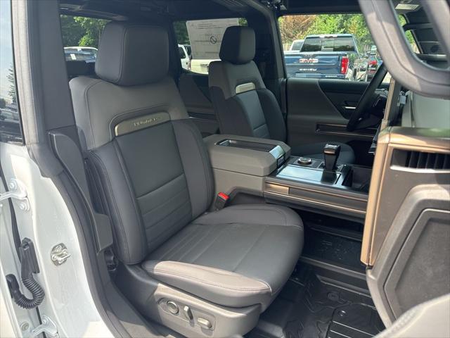 new 2025 GMC HUMMER EV Pickup car