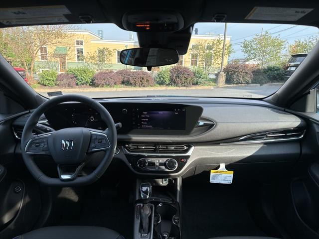 new 2025 Buick Envista car