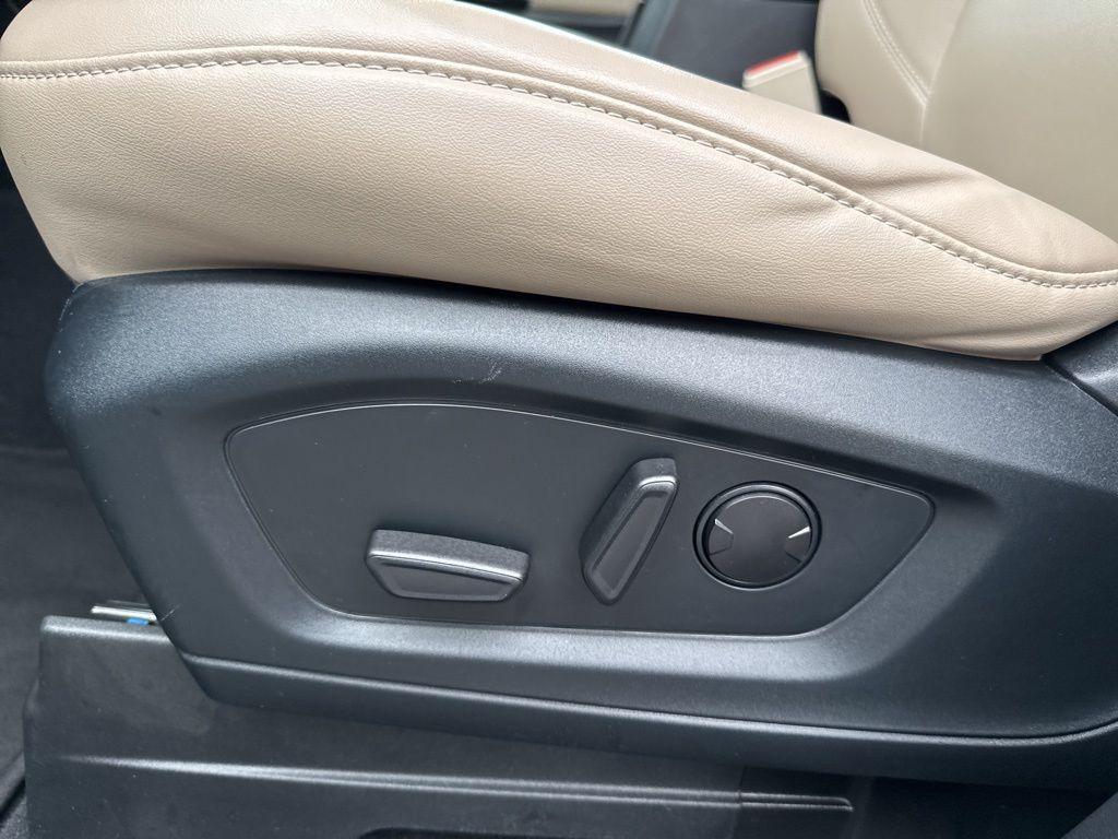 used 2022 Ford Explorer car, priced at $26,537