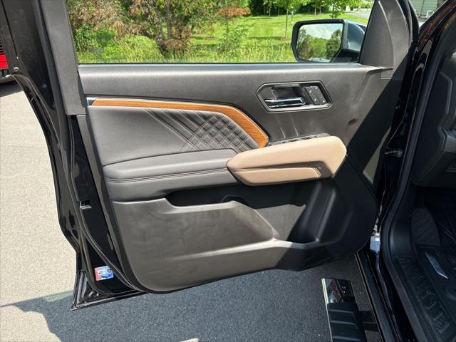 new 2025 GMC Canyon car