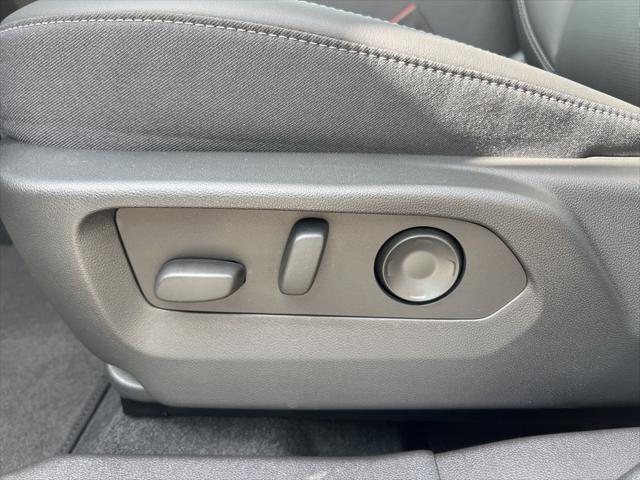 new 2025 Buick Envision car, priced at $39,500