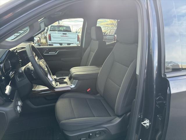 new 2025 GMC Sierra 1500 car, priced at $58,000