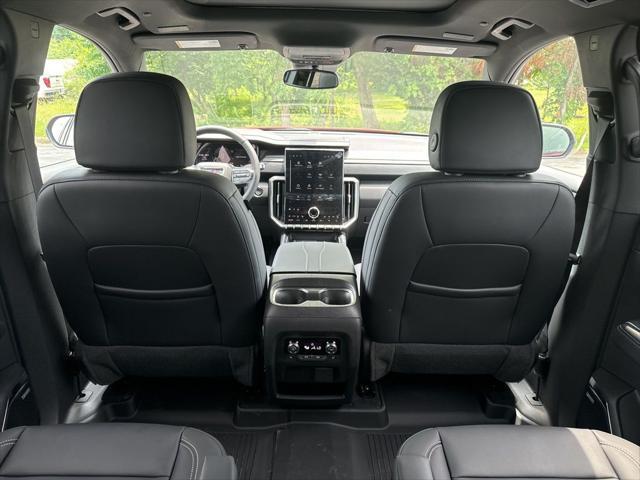 new 2025 GMC Acadia car