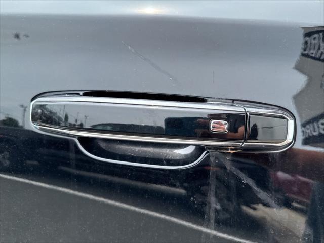 used 2019 GMC Yukon car, priced at $40,994