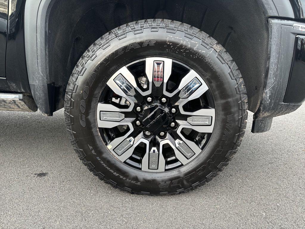 new 2025 GMC Sierra 2500 car, priced at $75,585