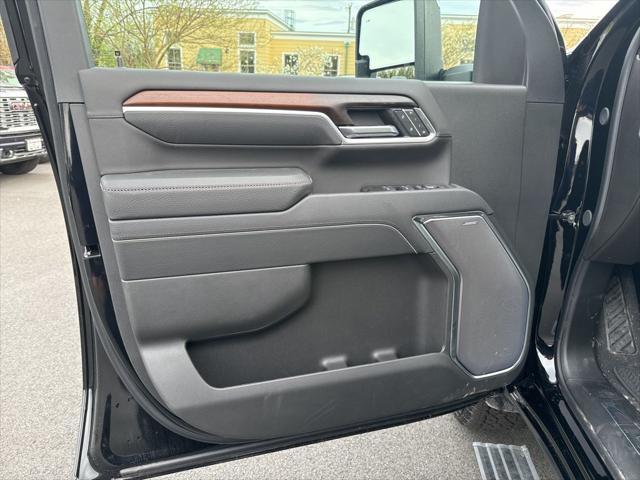new 2025 GMC Sierra 2500 car, priced at $78,000